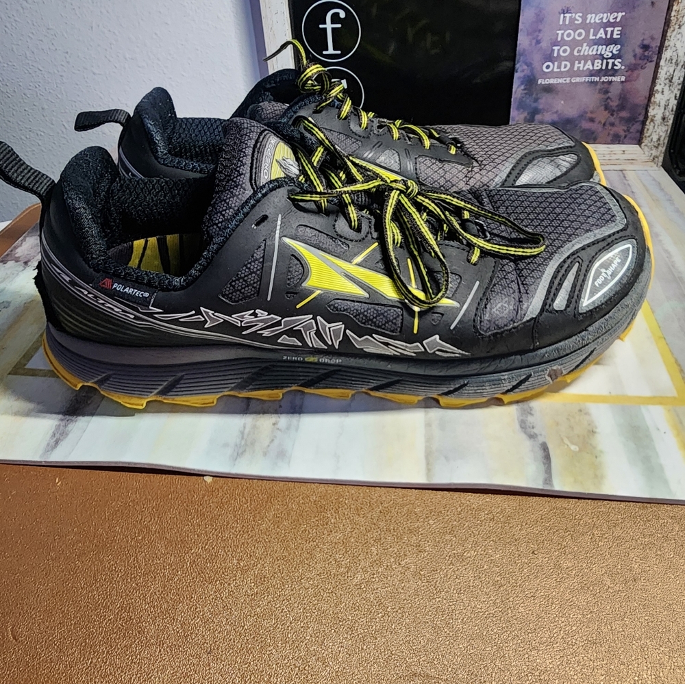 ALTRA A1653-6 Lone Peak 3.0 Zero Drop Running Trail Shoes Hikers Men's Size 12